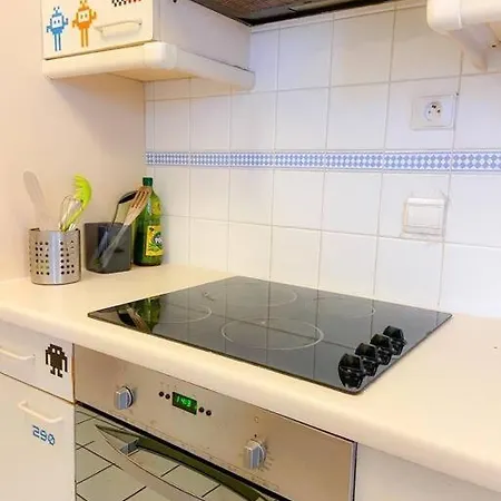 2 Chambres, Balcon, Parking Gratuit - Wifi *